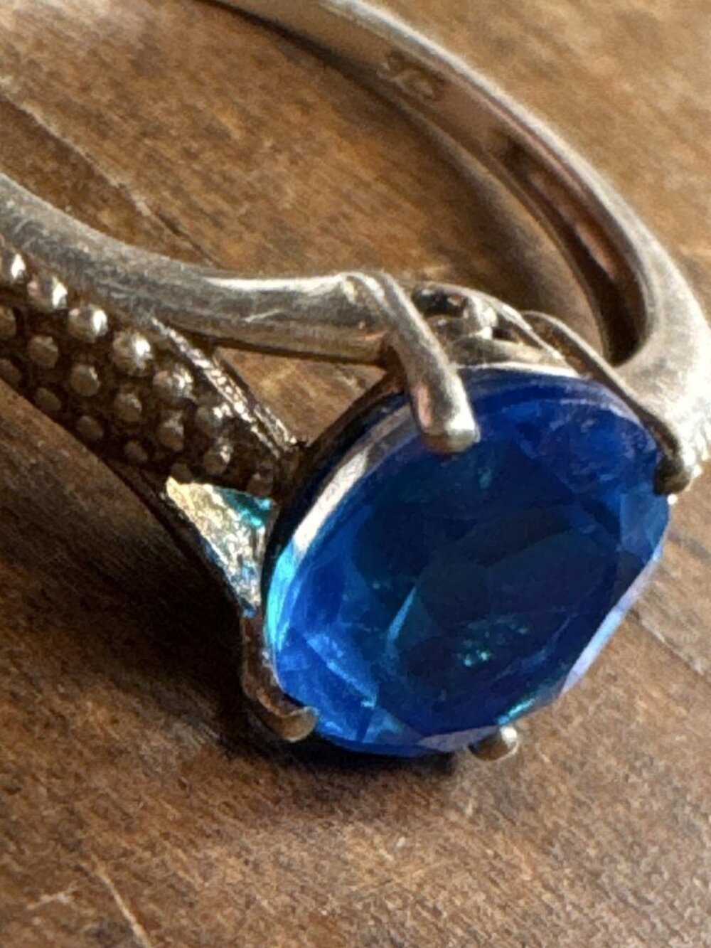 Sterling Silver 925 Oval Blue Foiled Glass Prong Set Ring Size 10.5